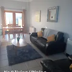Дом отдыха Town Square Holiday Homes *
