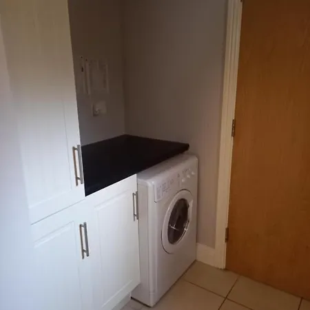 Дом отдыха Town Square Holiday Homes Лисдунварна