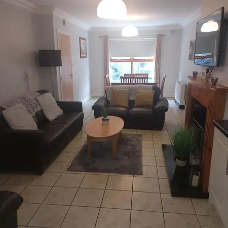 Holiday home Town Square Homes Lisdoonvarna