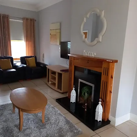 Дом отдыха Town Square Holiday Homes *