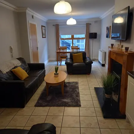 Town Square Homes Tatil Evi *