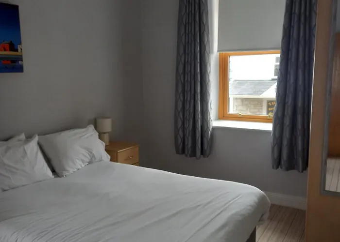 Town Square Homes * Lisdoonvarna